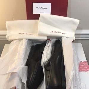 Men’s Salvatore Ferragamo Recly Cioccolato Calf T. Moro Trim Leather Loafer US 9